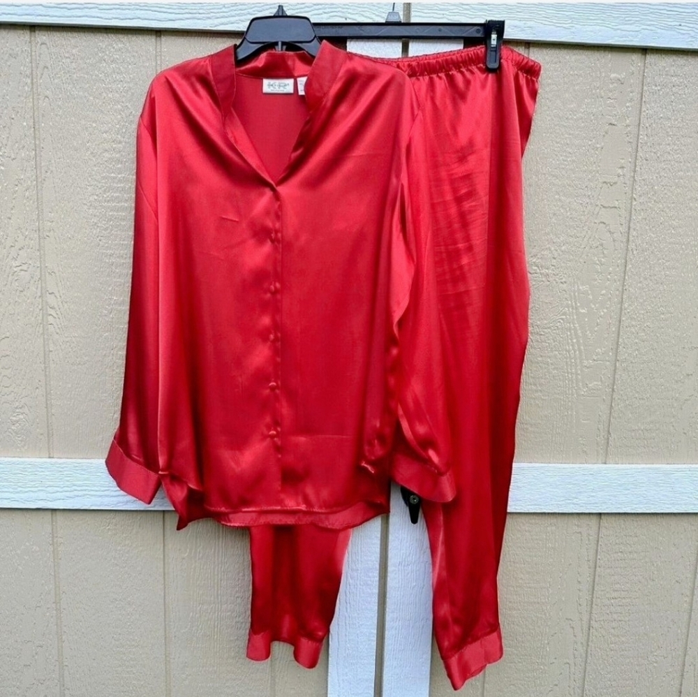 Kim Rogers Red Satin Pajama Set Size 1X EUC